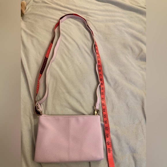 Lilac cross body purse - Picture 7 of 9